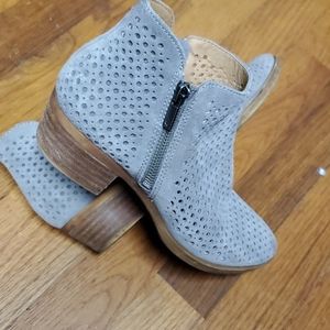 Lucky brand grey suede ankle boots